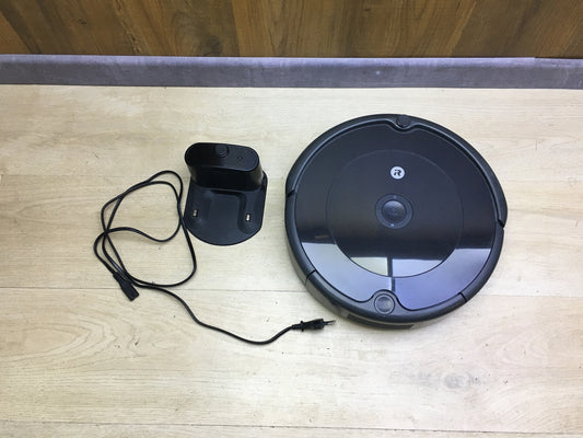 iRobot Roomba 692 App-Controlled Robot Vacuum, I31116