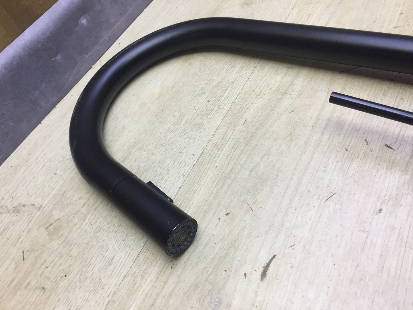 Rainsworth Hochdruck-Küchenarmatur mit Brause Ausziehbar, Wasserhahn, I32208