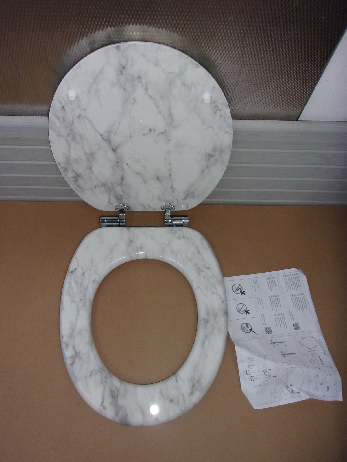 Schütte WC-Sitz MARMOR mit Absenkautomatik, I05153