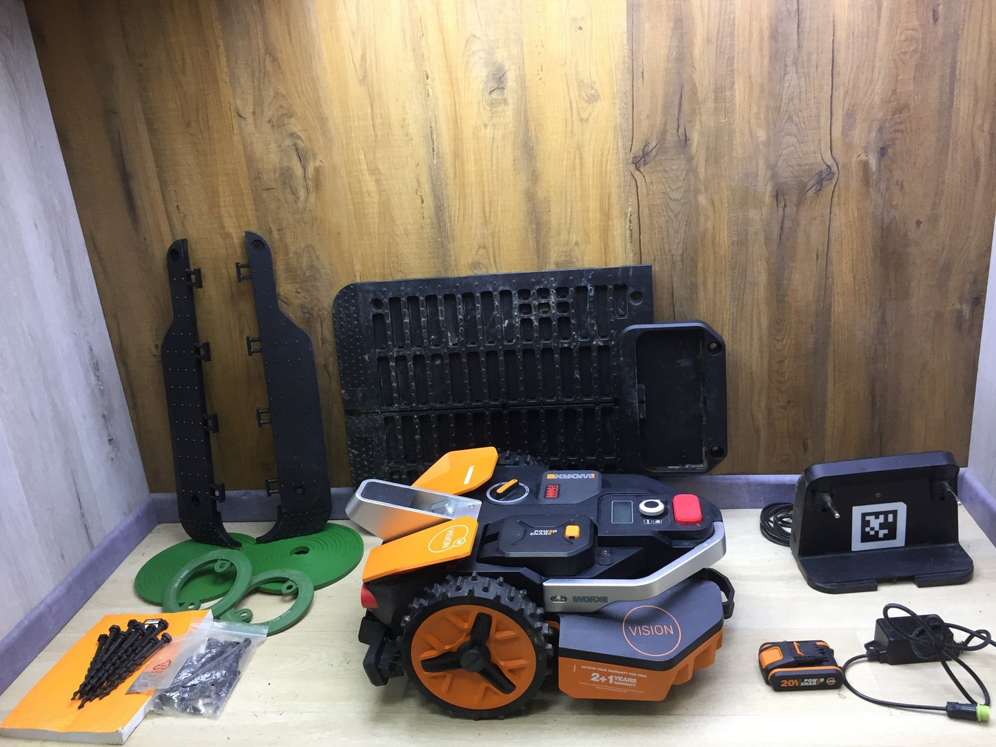 WORX Landroid Vision M550 Mähroboter WR205E für Gärten bis 550m² I33686