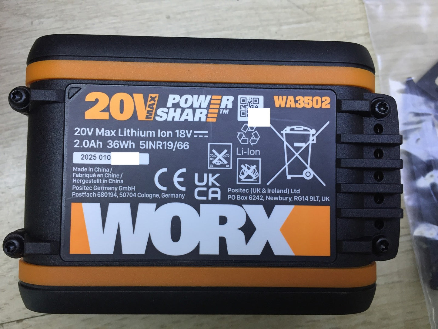 WORX Landroid Vision S250 robotic lawnmower WR202E for gardens up to 250m², I33171