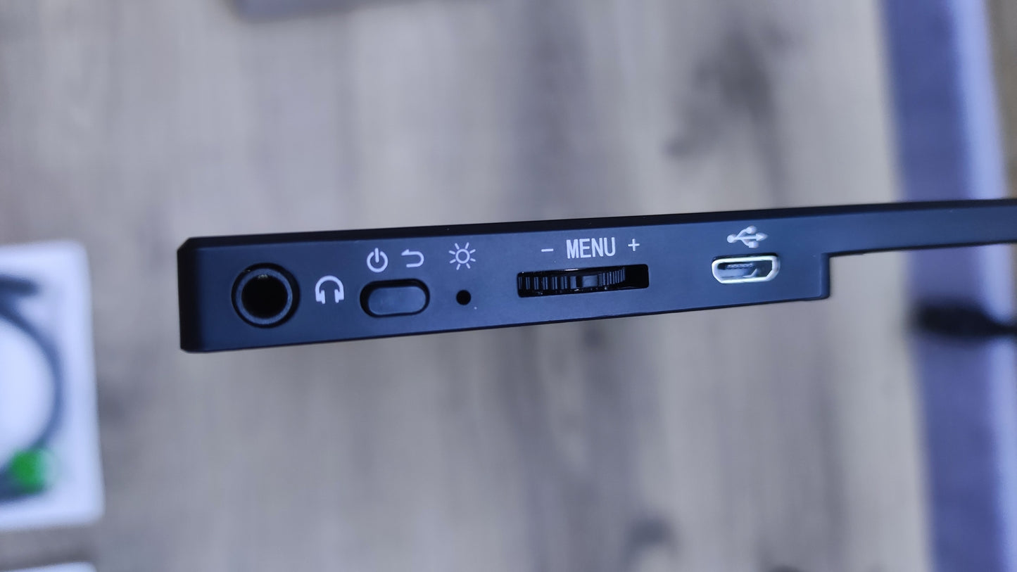 Uperfect Tragbarer Monitor 16" QHD 2560x1600 IPS USB-C HDMI 144Hz Lautsprecher