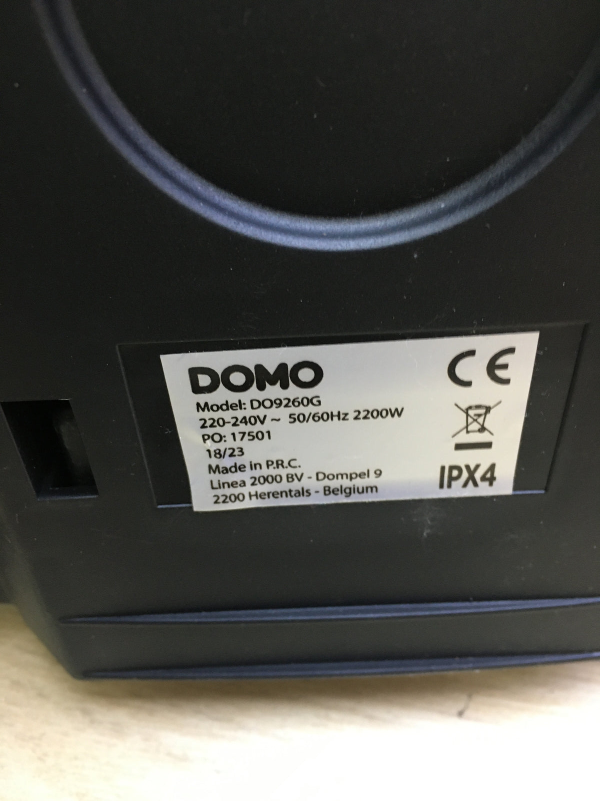 DOMO DO9260G Barbecue Tischgrill mit Windschutzscheibe, 2200W, I29641