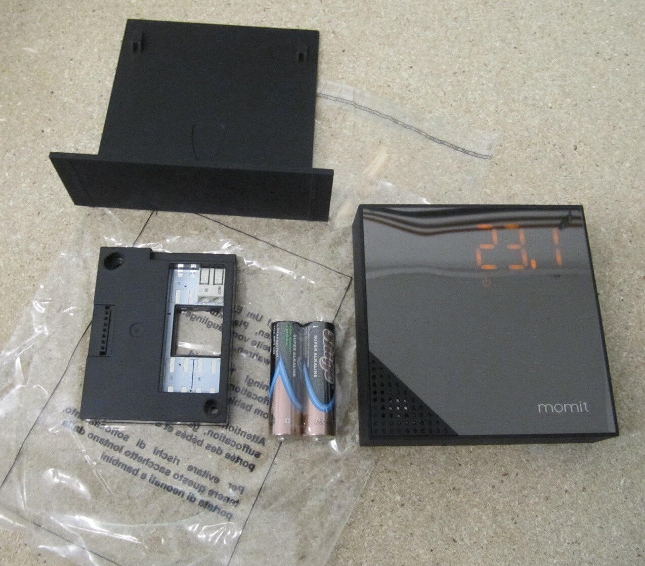 Momit Home Funk-Tischthermostat Heizungssteuerung MHTPV1 schwarz, D47112