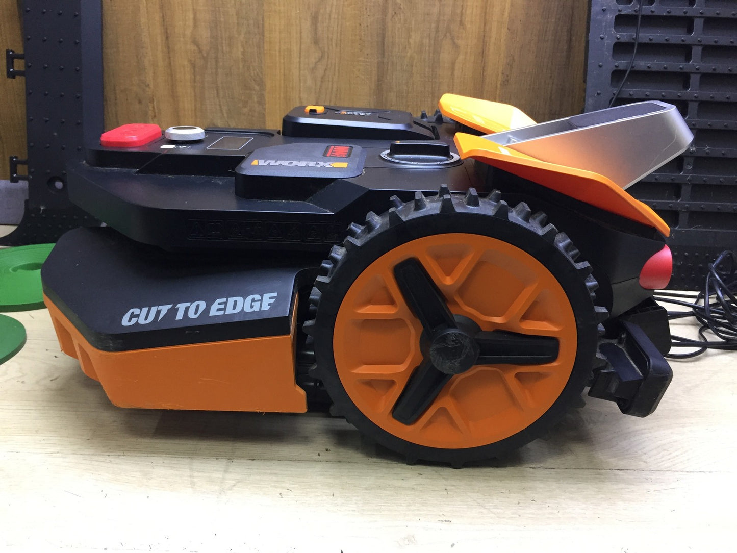 WORX Landroid Vision M800 Mähroboter WR208E.1 für Gärten bis 800m² I33562