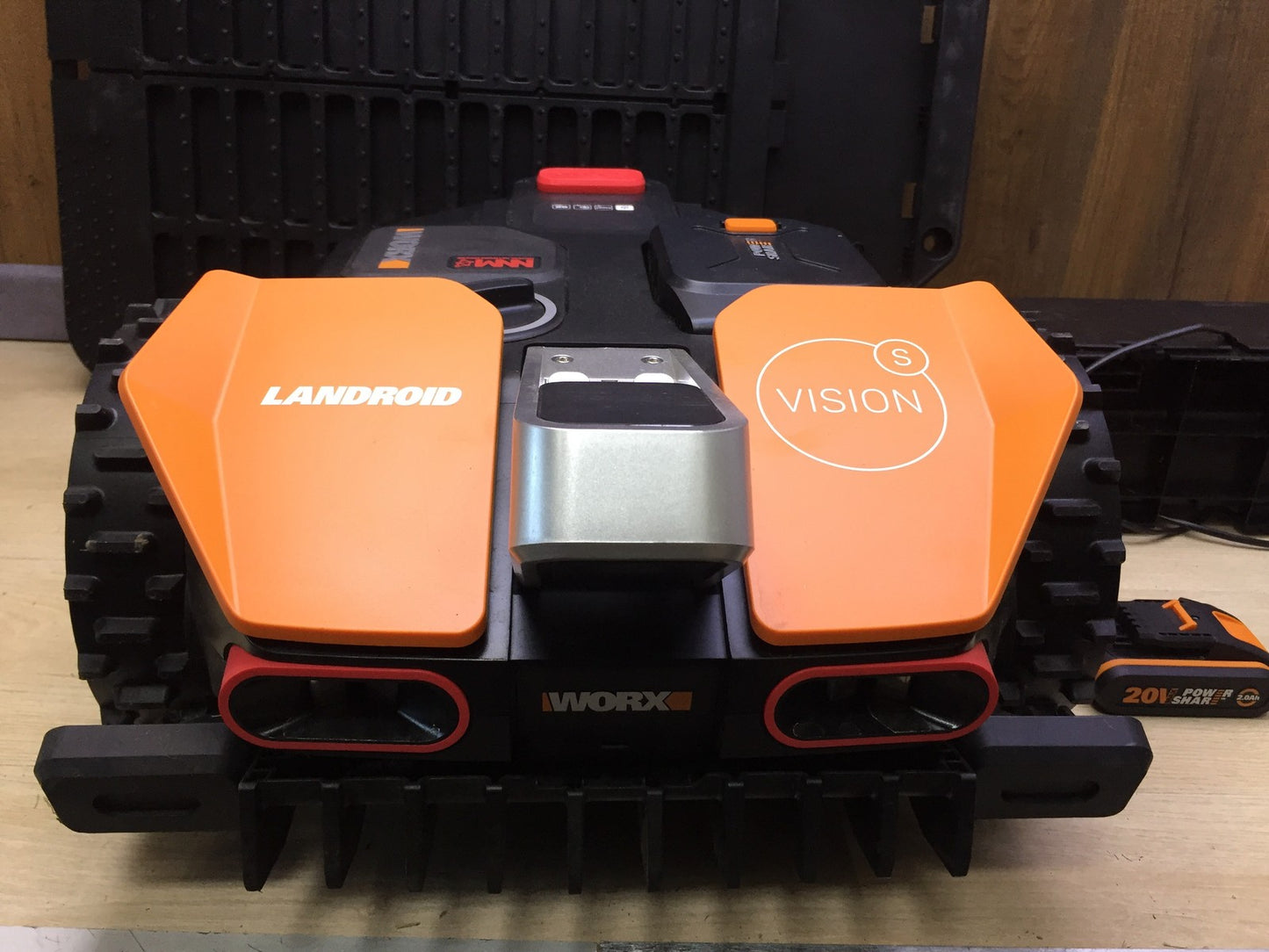 WORX Landroid Vision S250 Mähroboter WR202E, für Gärten bis 250m², I33592