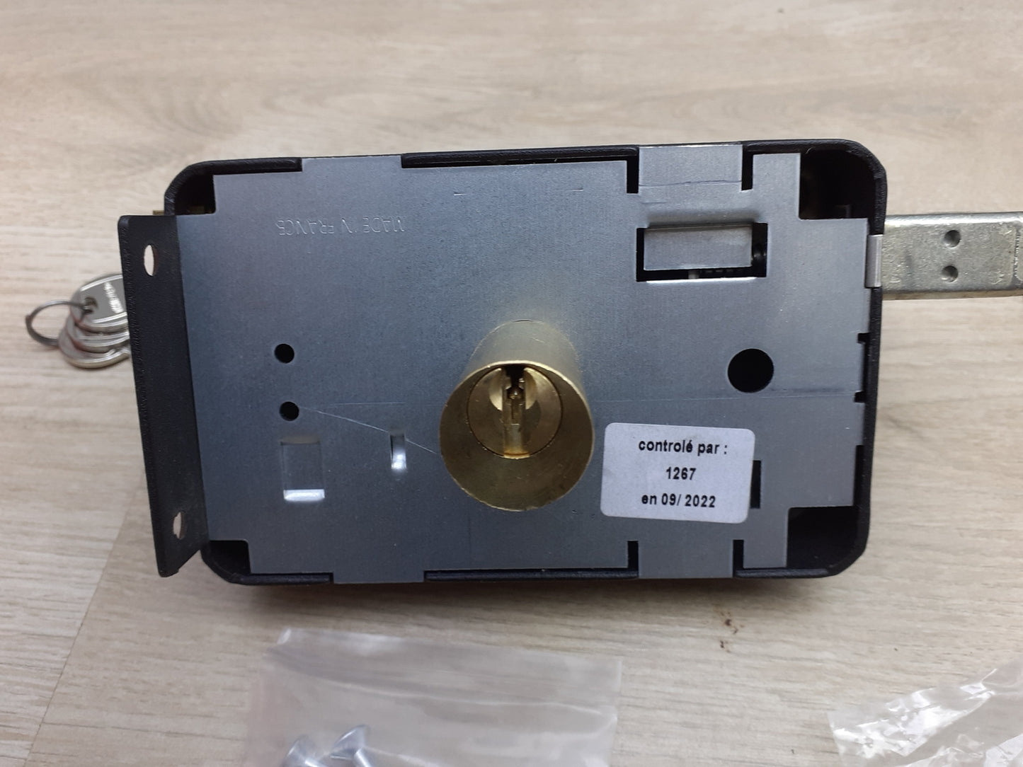 THIRARD Horizontales Ziehschloss schwarz 140x88 mm, Zylinder Ø23x45 mm, I18427