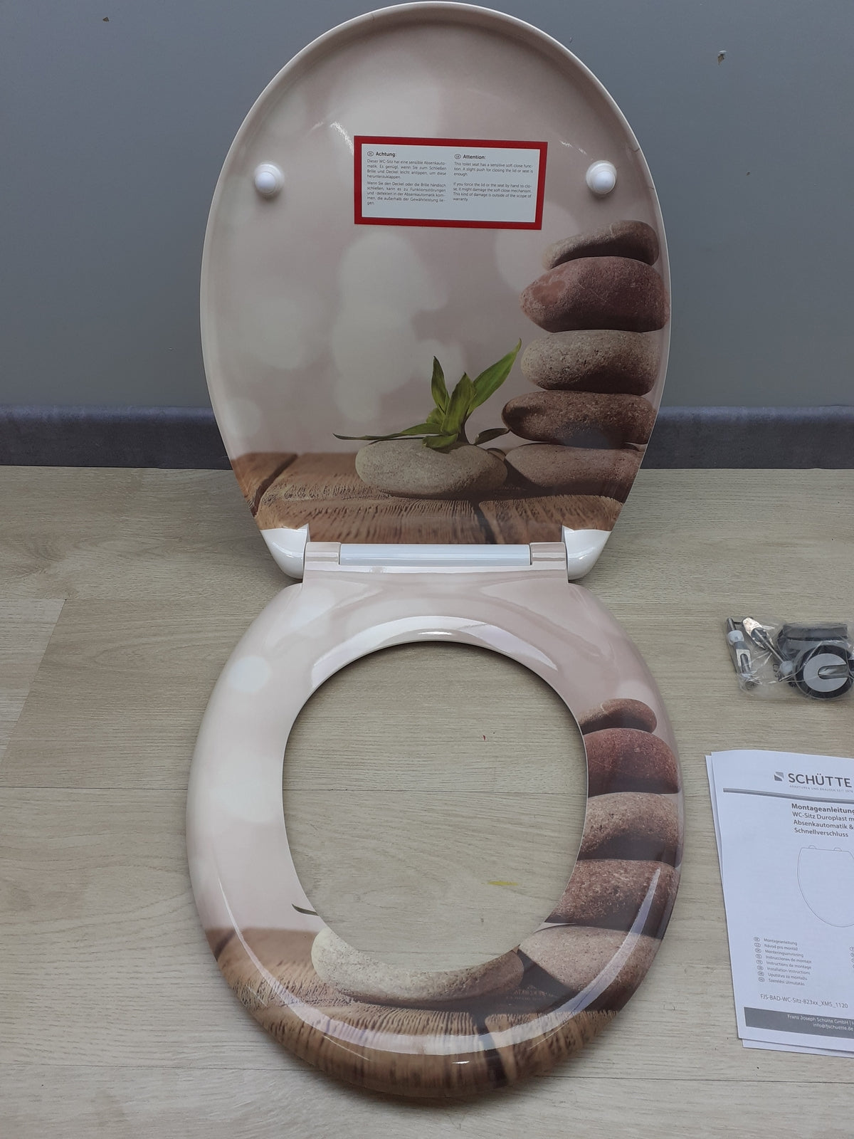 Schütte WC-Sitz STONE PYRAMID mit Absenkautomatik, I17298