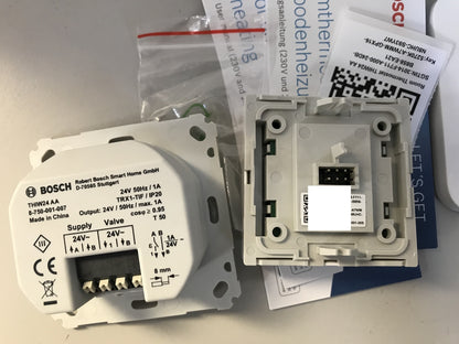 Bosch Smart Home Room Thermostat (8750001409), 24V, white, I32768 