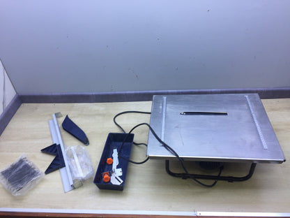 FERM TCM1011 Fliesenschneider 900W 2950/min 200mm, I19745