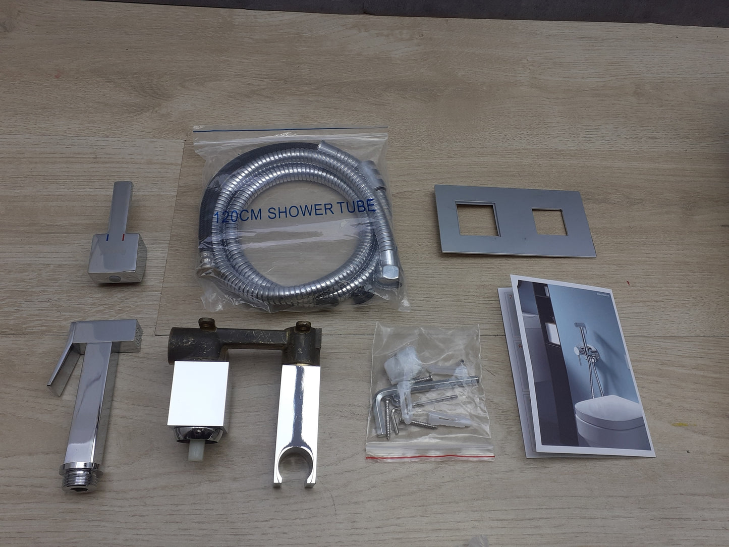 Ibergrif M22011 WC-Bidet Handbrause Set mit Dusche und Halter, Unterputz, I17994