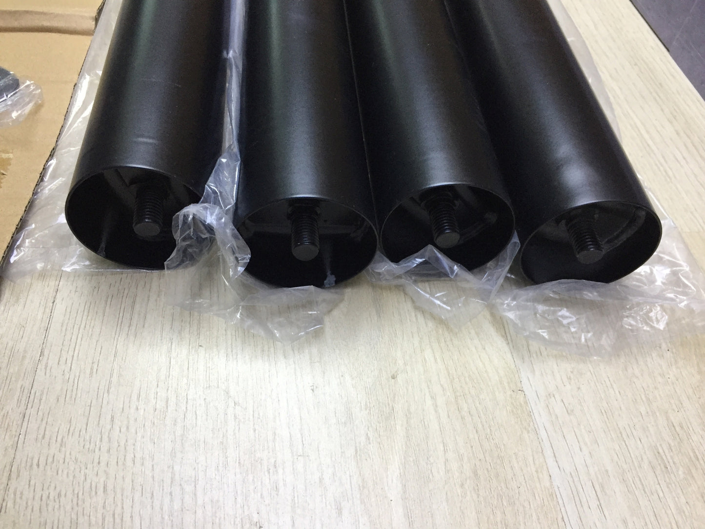 Emuca Regulierbare Tischbeine Ø60x830mm, 4er Set aus Stahl, 830-850mm, I31053