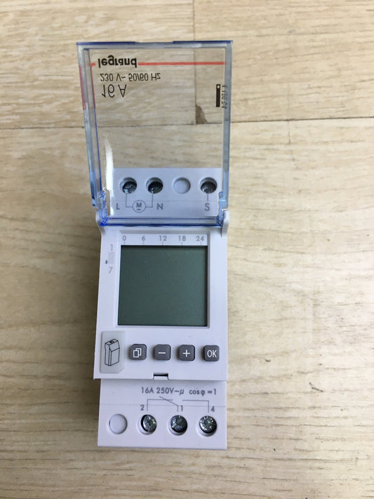 LEGRAND 412654 Digital Astro Time Switch, Combined Function AlphaRex D21, I32897 
