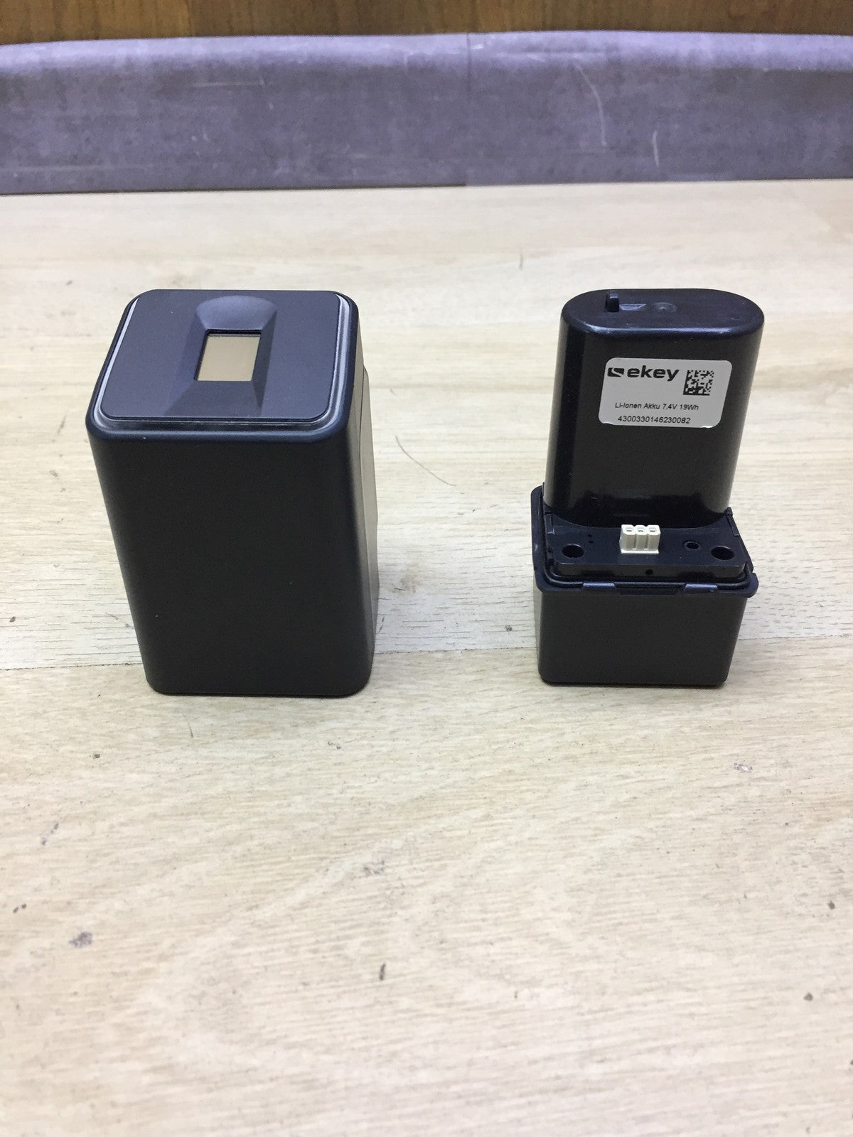 Ekey uno 200021 Fingerprint mit Akku,  für eqiva Smart Türschlossantrieb, I34123