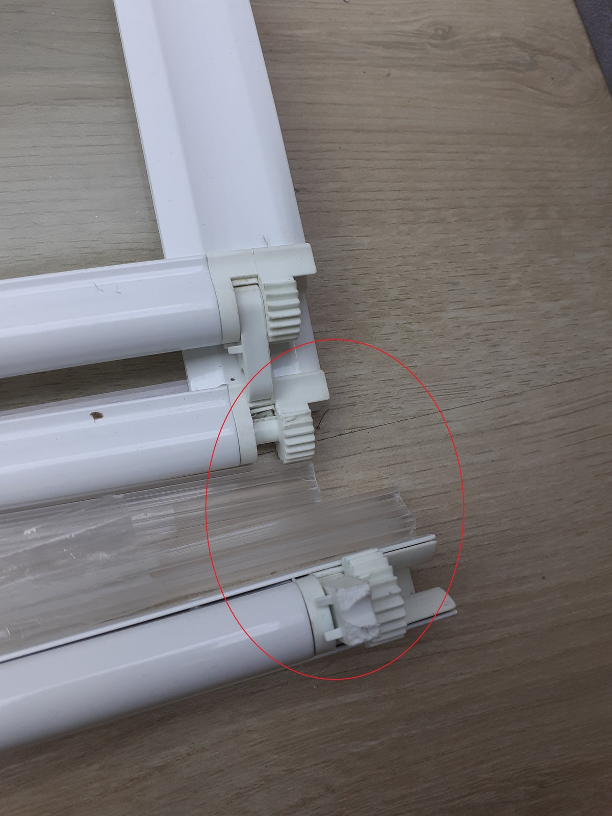 Aurlane Triple White Badewannenfaltwand 125 x 143 cm, mit Klarglas, I17452