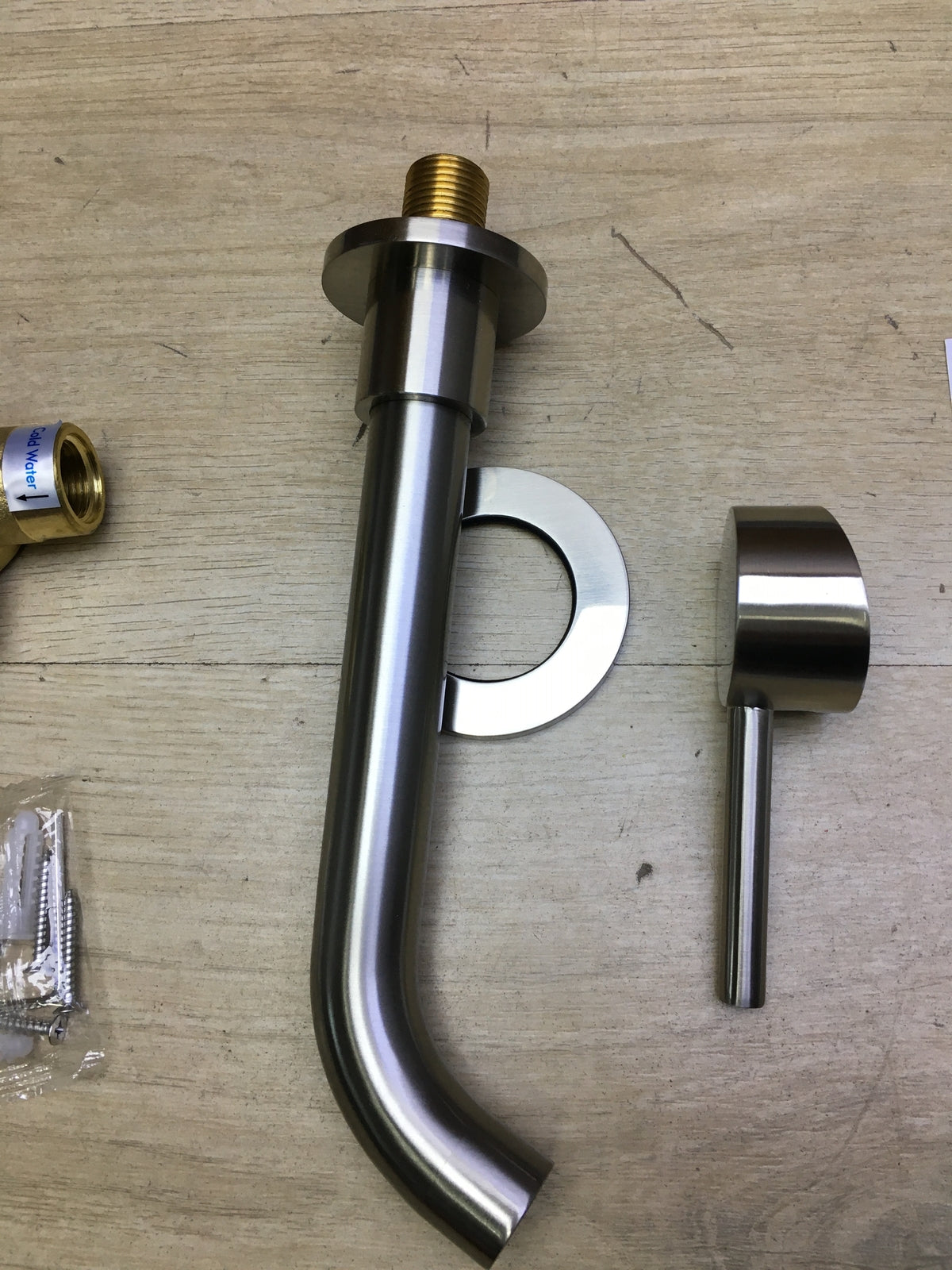 VALAZ GD001/21-AC washbasin faucet, round, single-lever mixer, I31108 