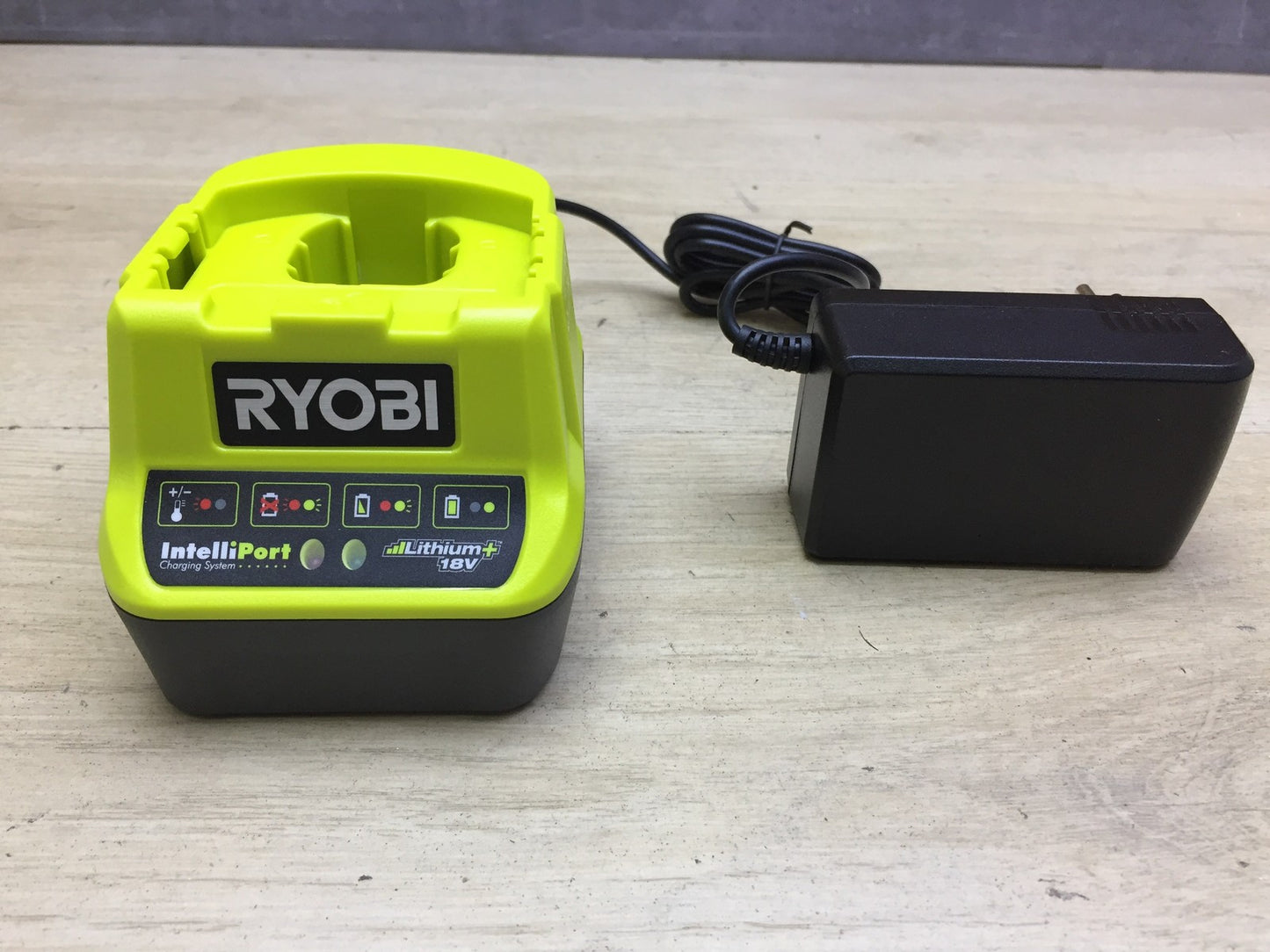 Ryobi RC18120-125 Schnelladegerät ohne Akku 18V, 2,5 Ah, ONE+, I33737
