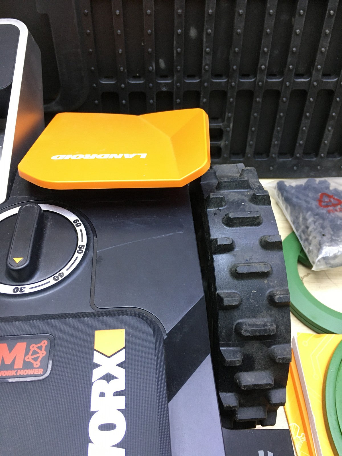 WORX Landroid Vision M800 Mähroboter ohne Begrenzungskabel WR208E.1, I34418