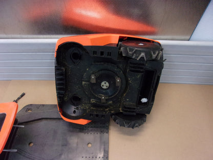 YARD FORCE AMIRO 400i Mähroboter mit App-Steuerung, bis zu 400m², I05740