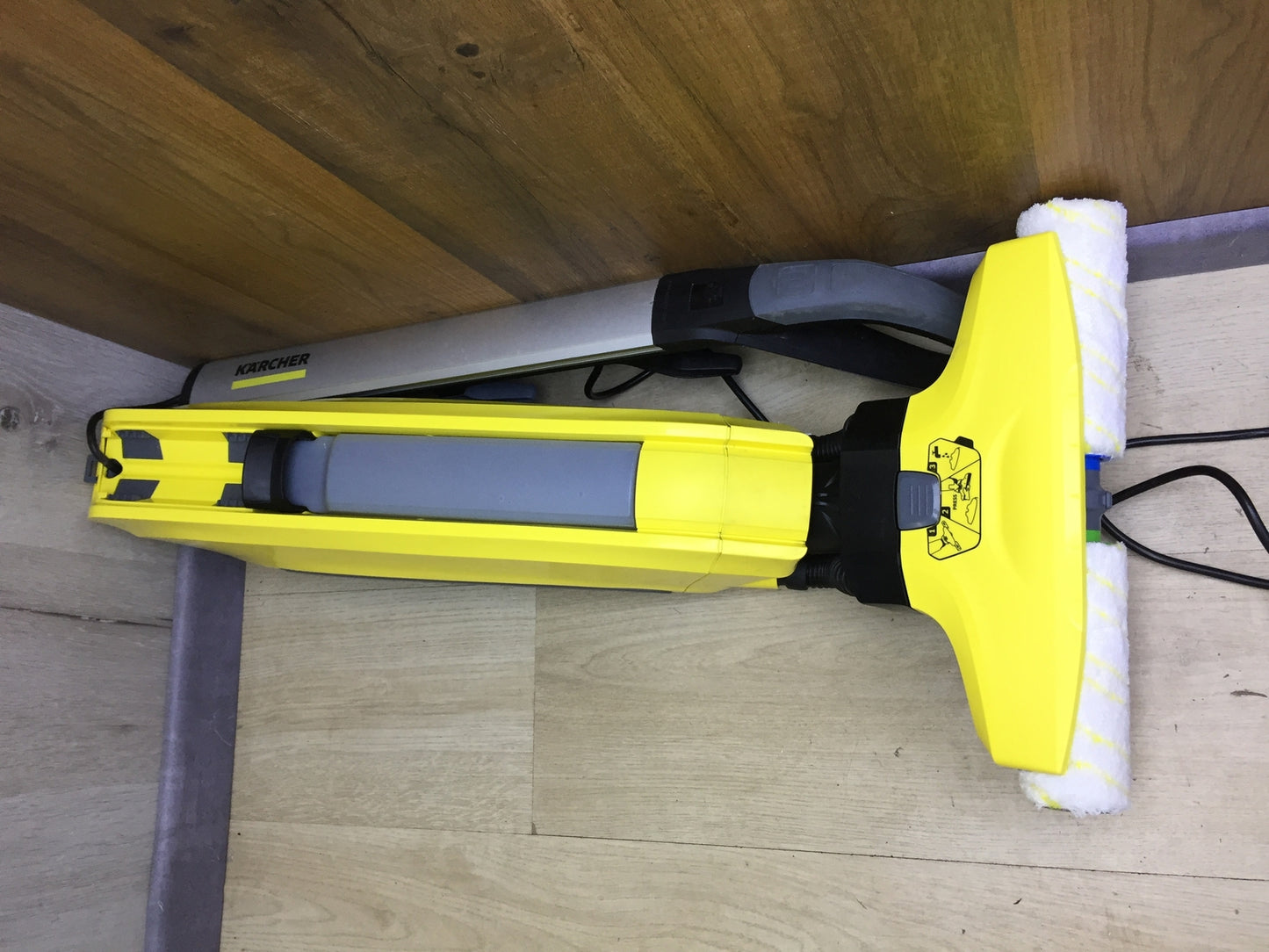 Kärcher 1.055-500.0 Hartbodenreiniger FC 5 2-in-1-Funktion, I32116