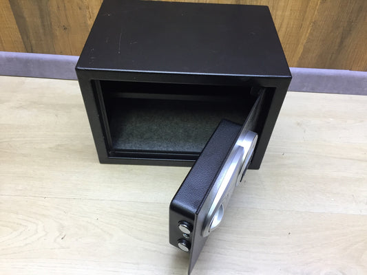 AmazonBasics Tresor 14 l, Schwarz, I25868