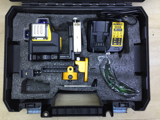 Dewalt cross line laser DCE089G without battery 2.0 Ah, I33106 