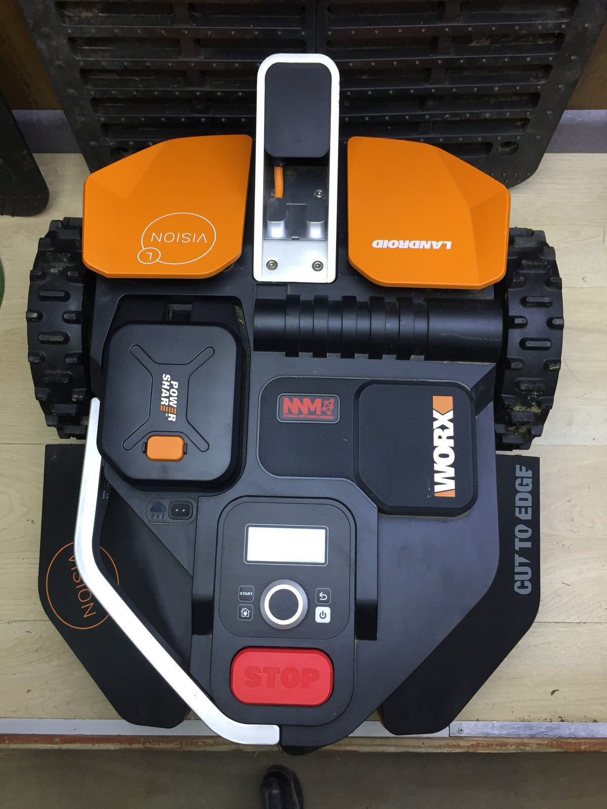 WORX Landroid Vision L1300 Mähroboter WR213E.1 für Gärten bis 1300m² I33552