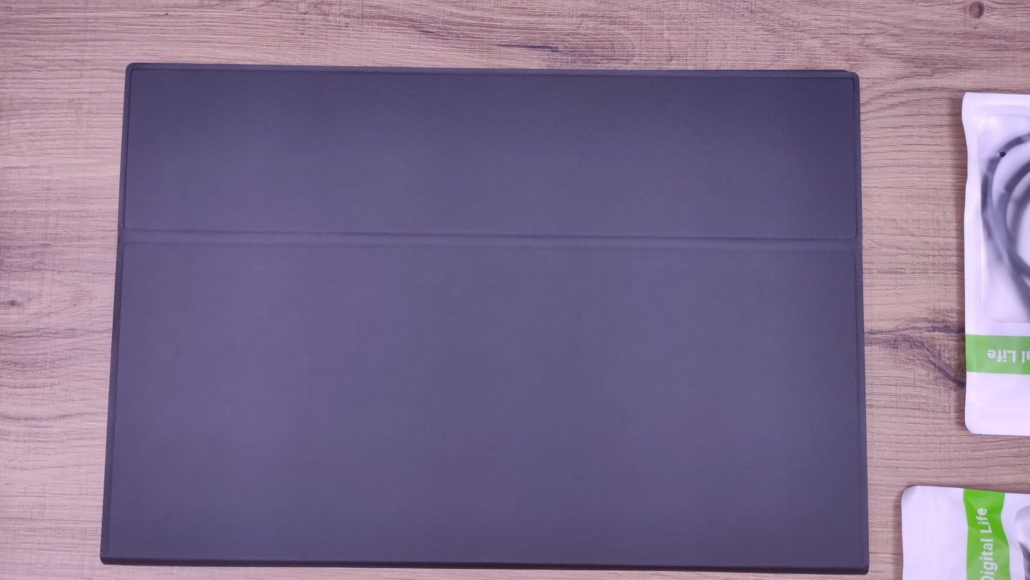 Uperfect Tragbarer Monitor 22" QHD 2560x1600 IPS Mini-HDMI USB-C 120Hz VESA