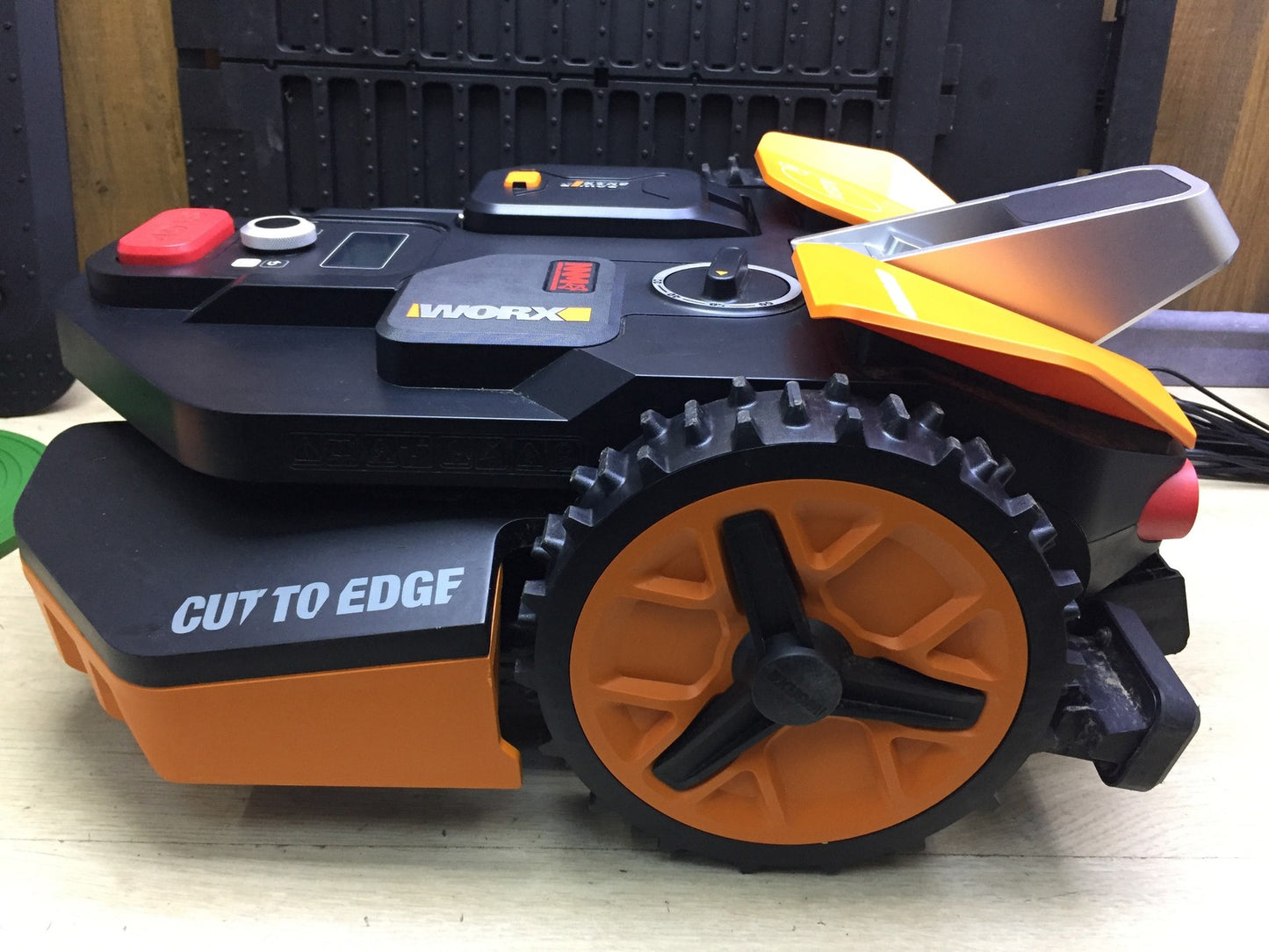 WORX Landroid Vision M800 Mähroboter WR208E.1 für Gärten bis 800m², I33594