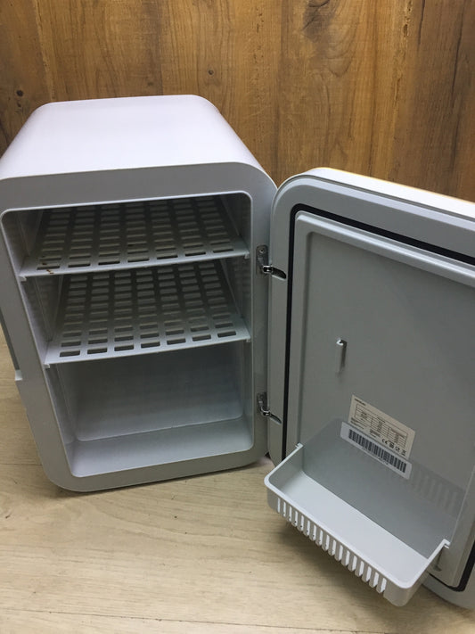 Cecotec Bolero MiniCooling 20L Bahamas Pat 2 Mini Kühlschrank (02702), I30878