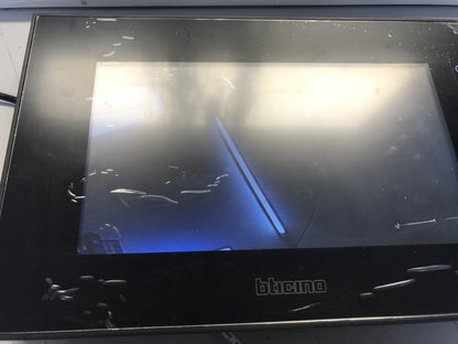 Bticino 318015 Easykit Video-Gegensprechanlage, Touchscreen 7 Zoll, I32204