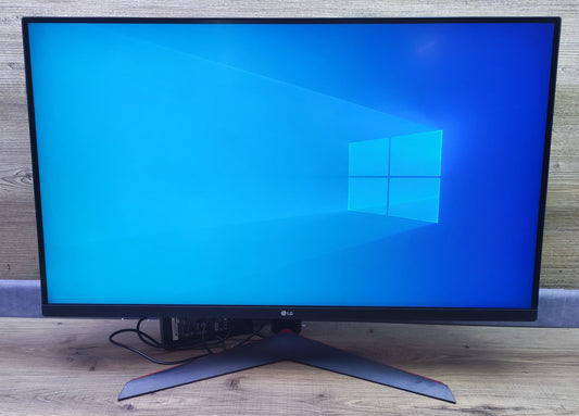 LG UltraFine 32UN880P-B 4K Monitor 31.5" UHD 3840x2160 HDR10 USB-C AMD FreeSync 