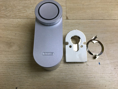 ABUS Türschlossantrieb LOXERIS One, smartes Öffnen und Schließen, silber, I34026