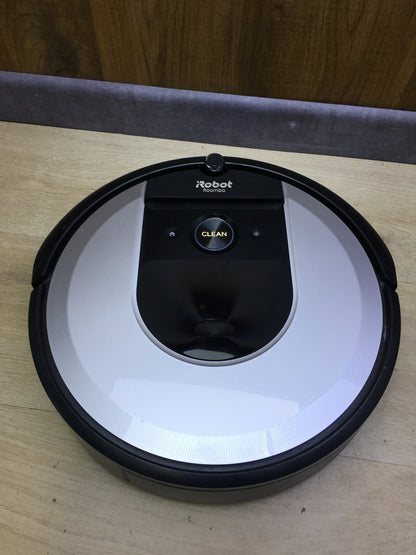 iRobot Roomba i7 (i7156) App-Controlled Robot Vacuum, I31160