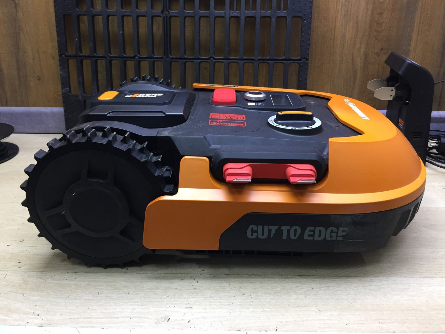 WORX Landroid M500 PLUS WR165E Mähroboter bis 500 qm, I34180