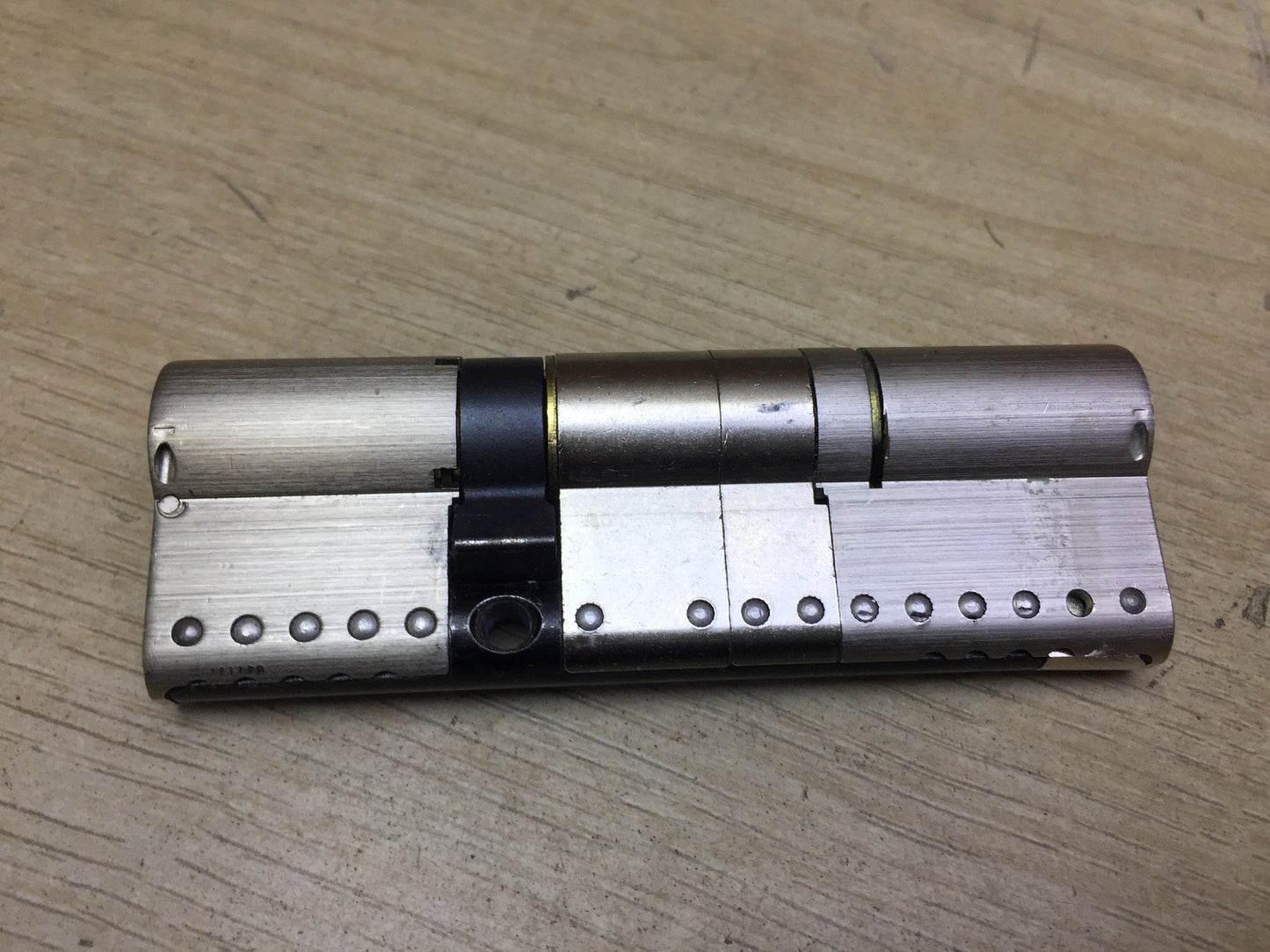 tesa TK100 locking cylinder European E12 30 x 60 E15 nickel, I32022