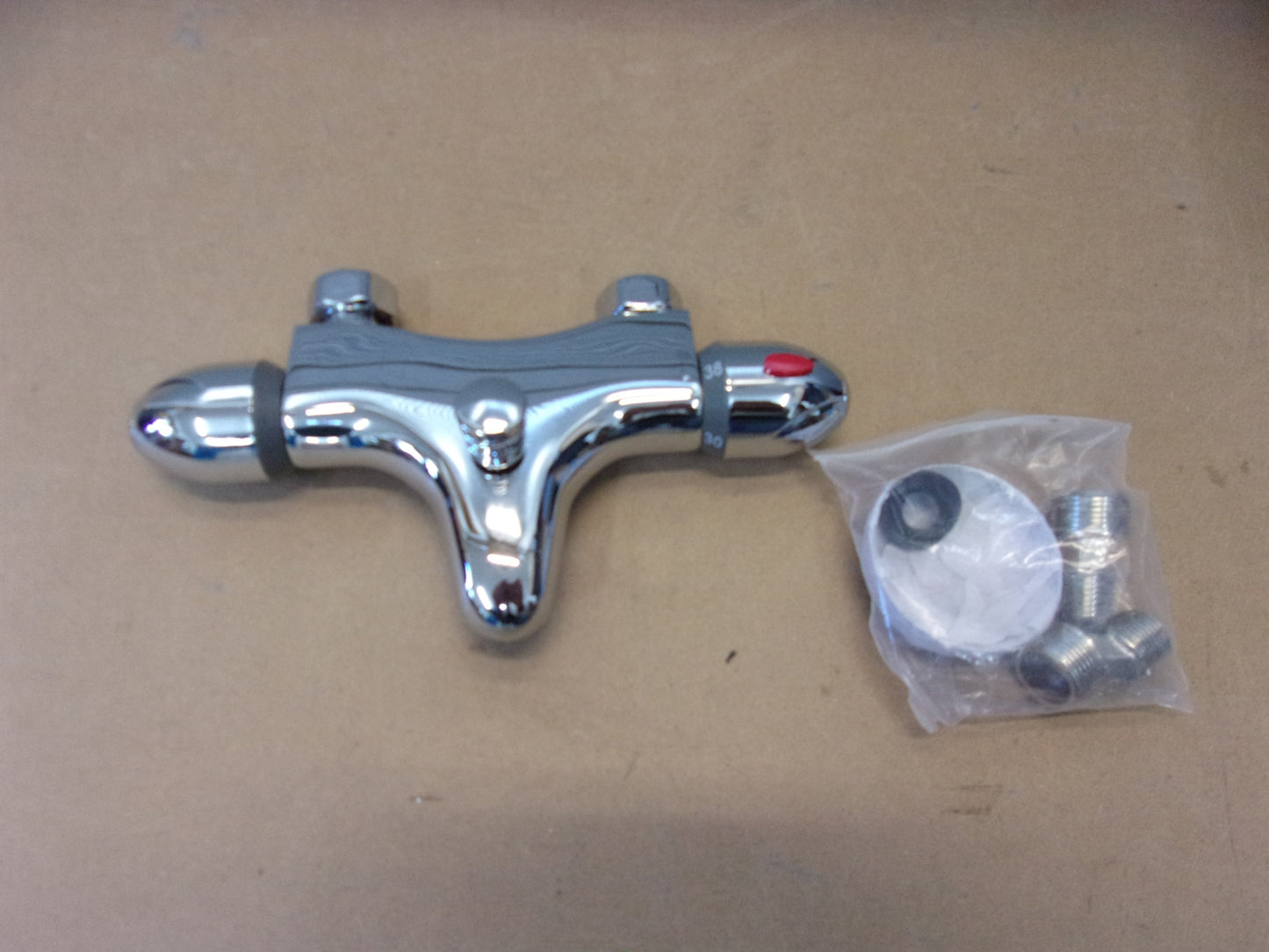 VITTORIA Thermostatische Wannenarmatur 72026 I04396