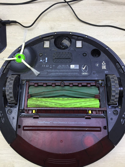 iRobot Roomba 971 robot vacuum cleaner, I29610