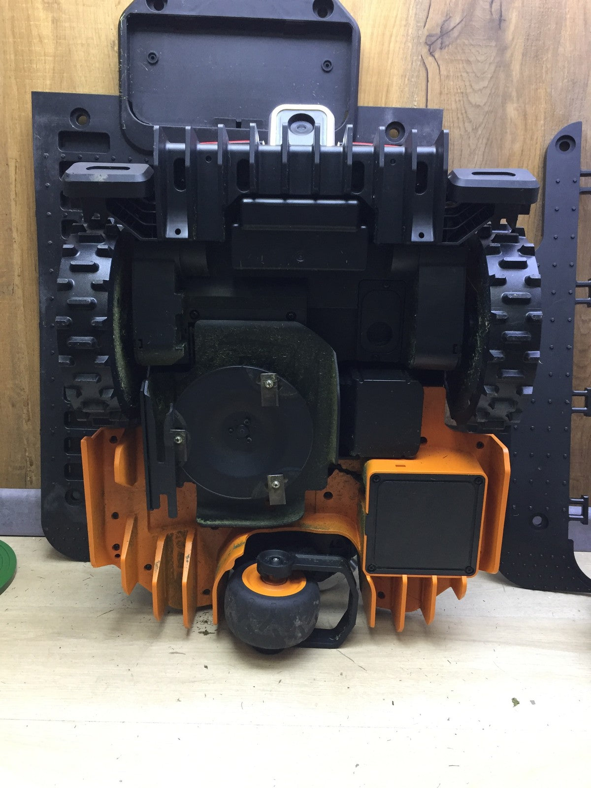 WORX Landroid Vision M800 Mähroboter WR208E.1 für Gärten bis 800m² I33367