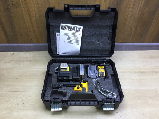 Dewalt cross line laser DCE089G without battery 2.0 Ah, I33106 