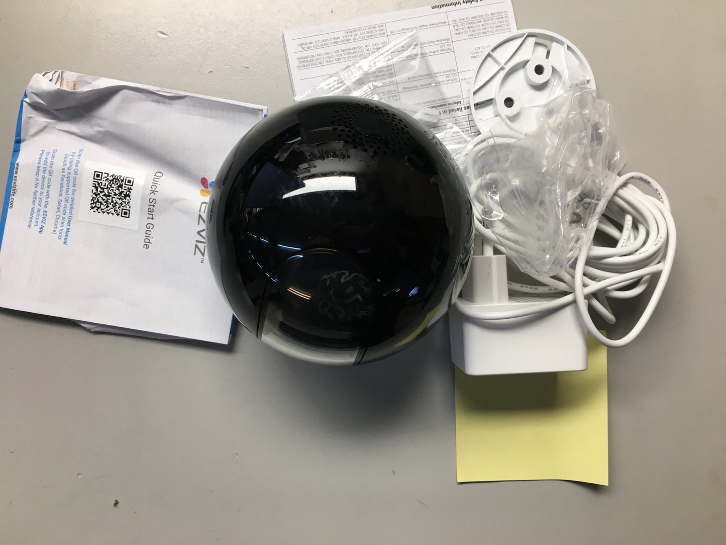 EZVIZ C6W Indoor 4MP Überwachungskamera, WLAN IP-Kamera mit Schwenkung, I13111