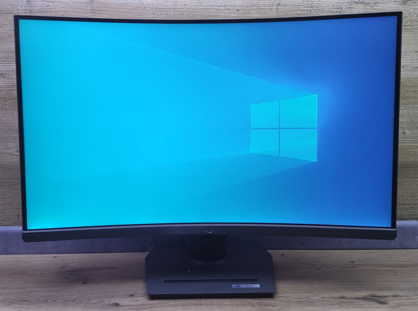 ASUS ROG Strix XG32WCS Monitor 31.5" WQHD 2560x1440 VA HDR AMD FreeSync 180Hz