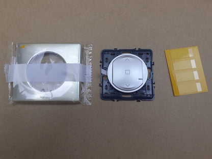 Legrand LEG67647 Rolladenschalter, Métal Titane, I07221