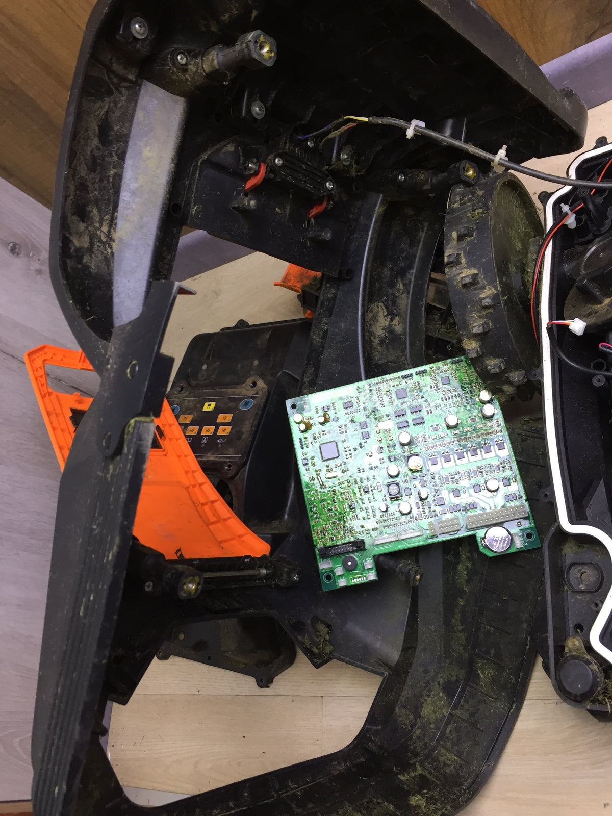 Yard Force Mähroboter SA900ECO, I31583