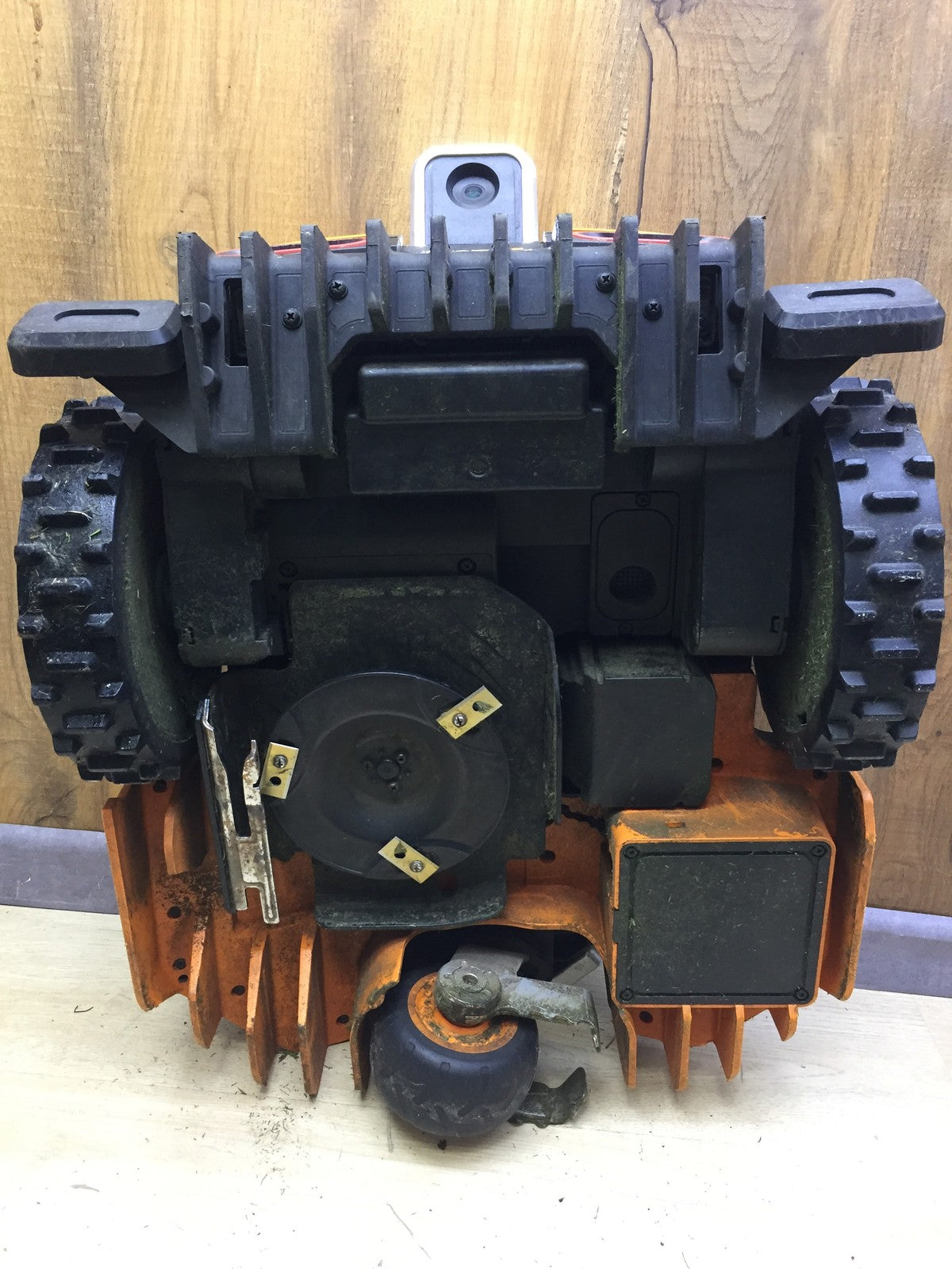 WORX Landroid Vision M600 Mähroboter WR206E, für Gärten bis 600qm, I33687