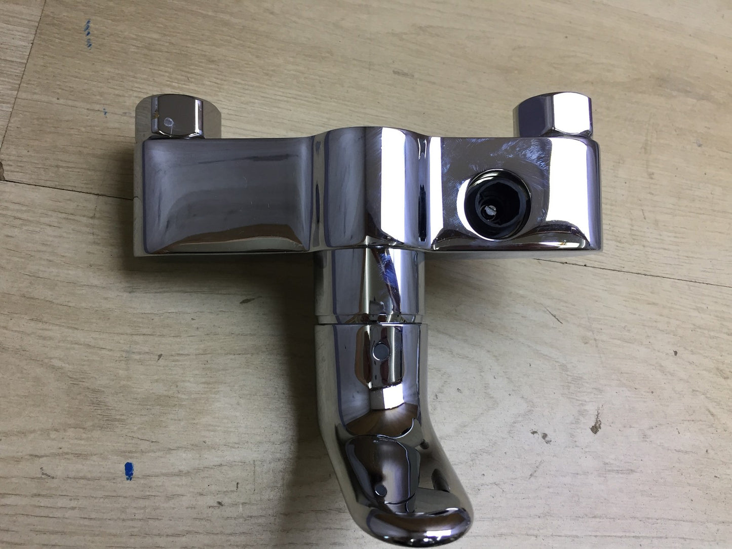 Hansgrohe 27284000 Duschsystem mit Einhebelmischer, I33054