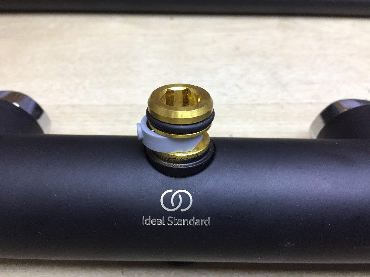 Ideal Standard Ceratherm T25+ Duschsystem mit Brausethermostat A7210XG, I34253