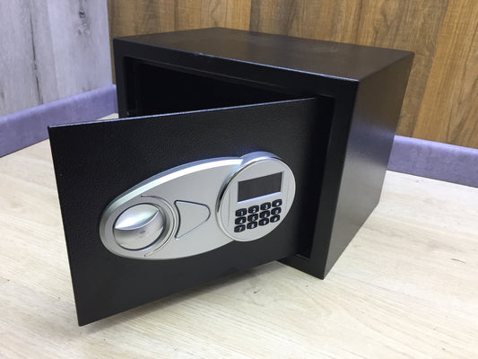 AmazonBasics Tresor 14 l, Schwarz, I25524