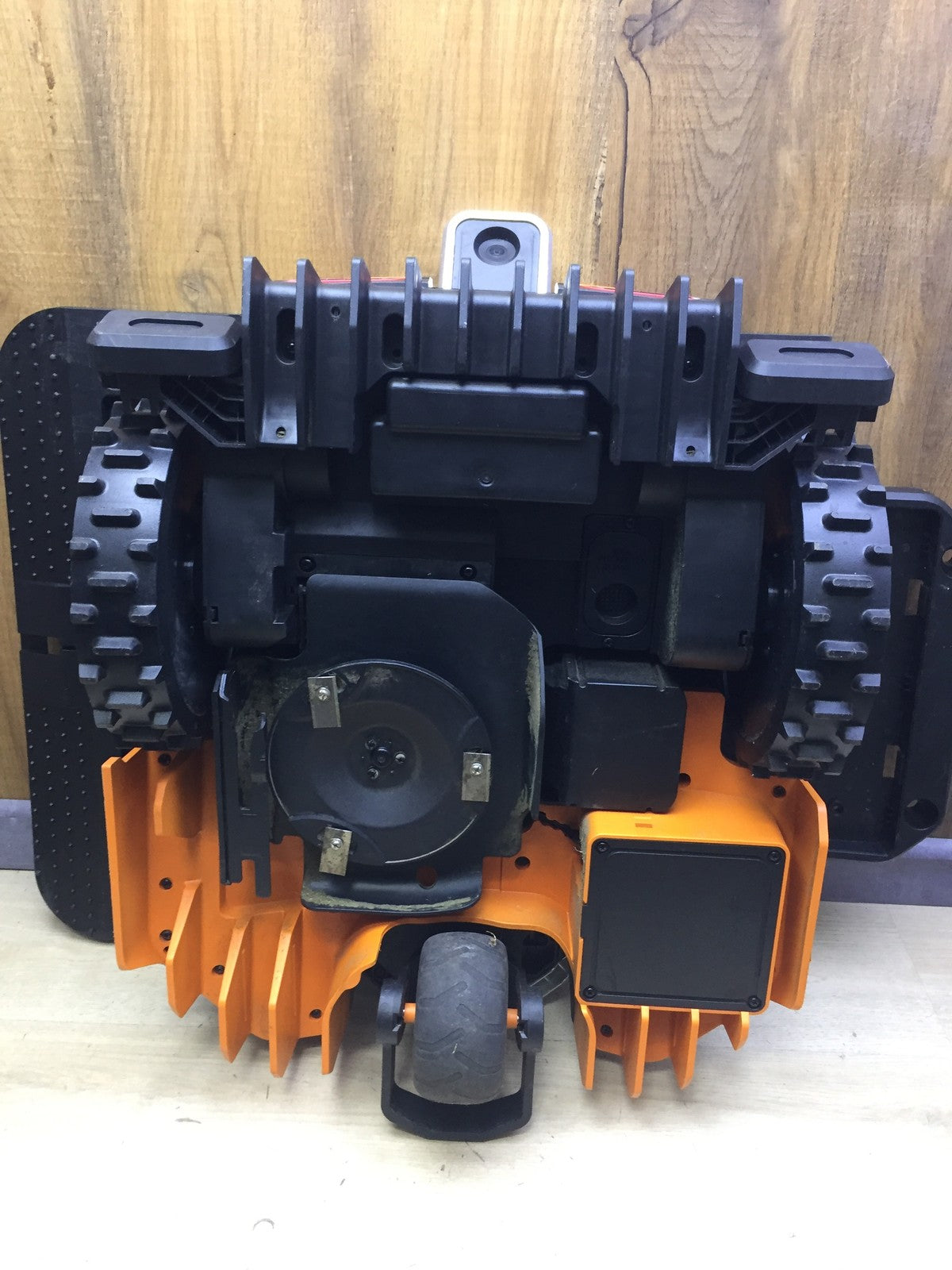 WORX Landroid Vision M600 Mähroboter WR206E.1 für Gärten bis 600m², I33604