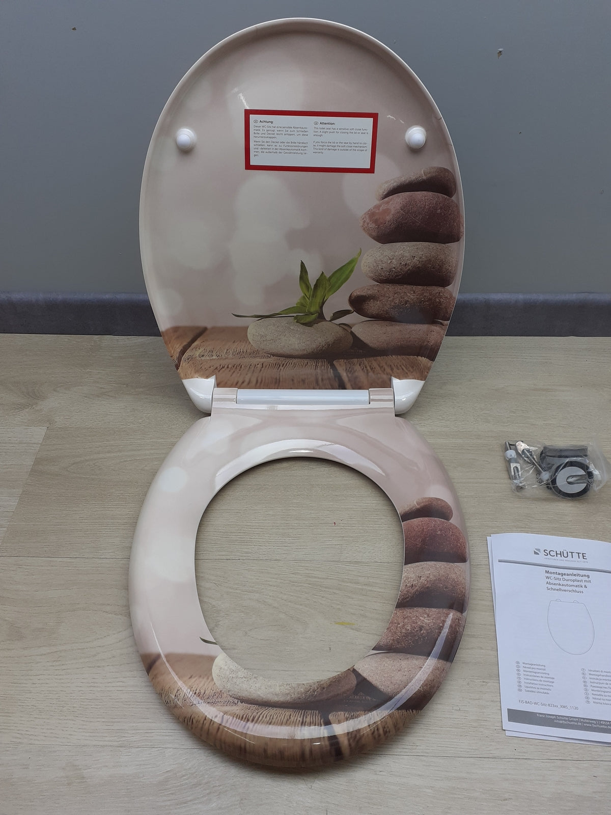 Schütte WC-Sitz STONE PYRAMID mit Absenkautomatik, I17298